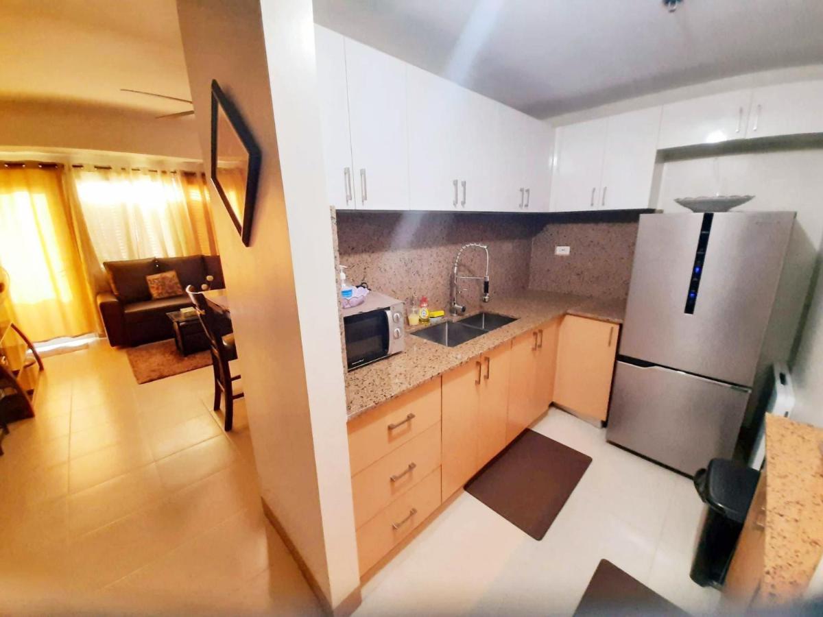Manhattan Plaza Tower 1 Quezon City Zewnętrze zdjęcie